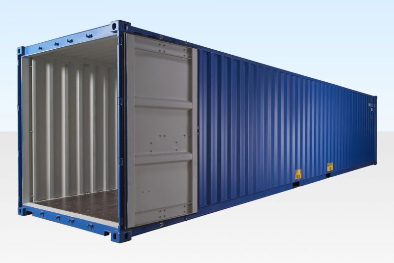 container khô 40 feet chở nước giải khát