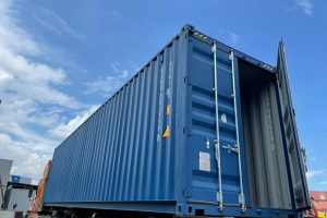 Giá container 40 feet khô: Kích thước và những lợi ích kinh tế nên biết