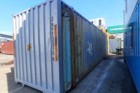 Dong Hang Trong Container Kho 1