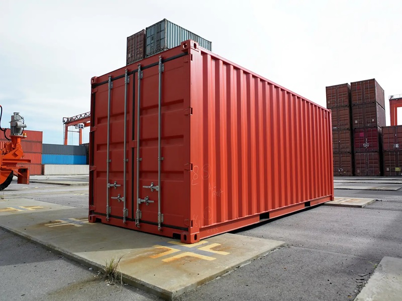 đóng hàng trong container khô