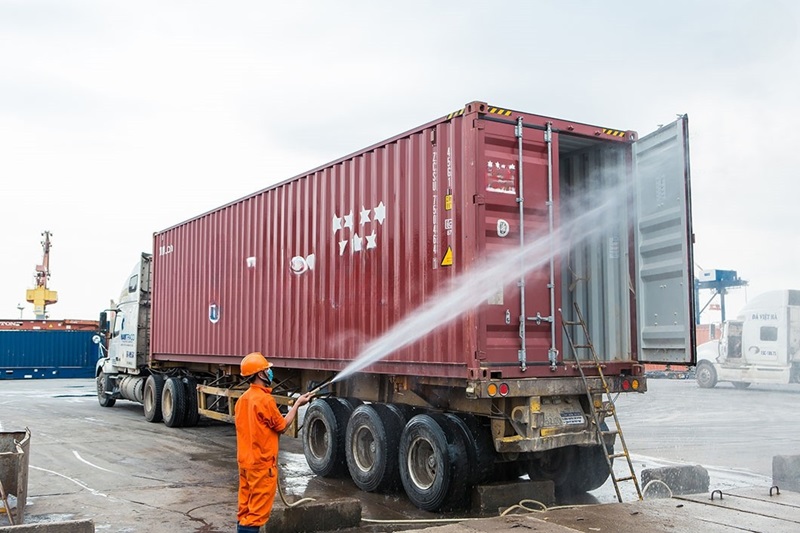 Sửa chữa và bảo trì container khô