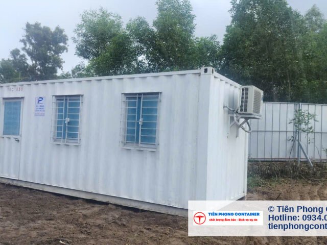 Container văn phòng 20ft sơn trắng lắp máy lạnh treo ngoài tại Thủ Dầu Một