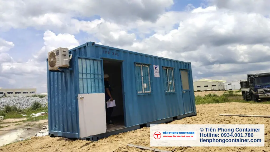 Cửa container văn phòng 20ft mở rộng tại KCN Bàu Bàng, bên trong sạch sẽ